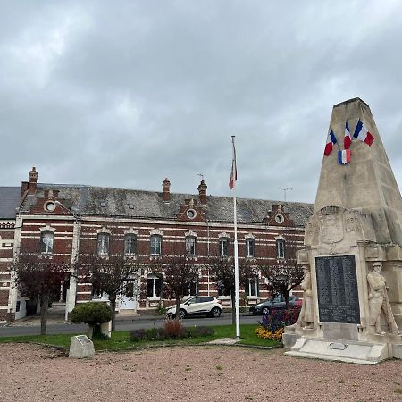 Le Conde Hotell Montdidier  Eksteriør bilde